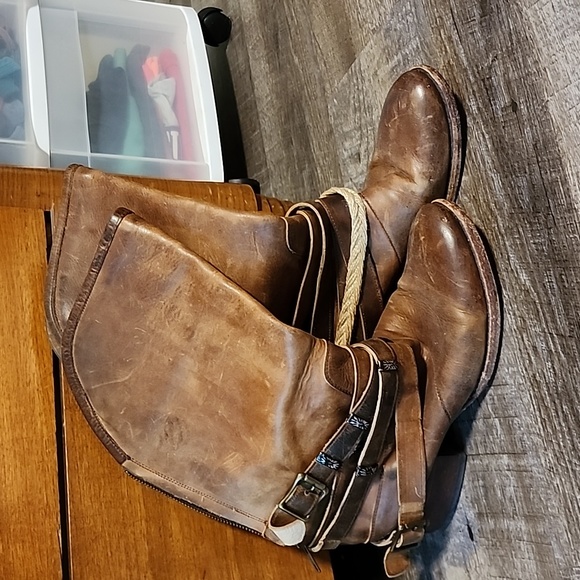 Freebird boots, DROVE sz 9 - Picture 2 of 4